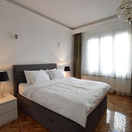 Crown Apartment - Your Most Comfortable Stay Beograd Ngoại thất bức ảnh